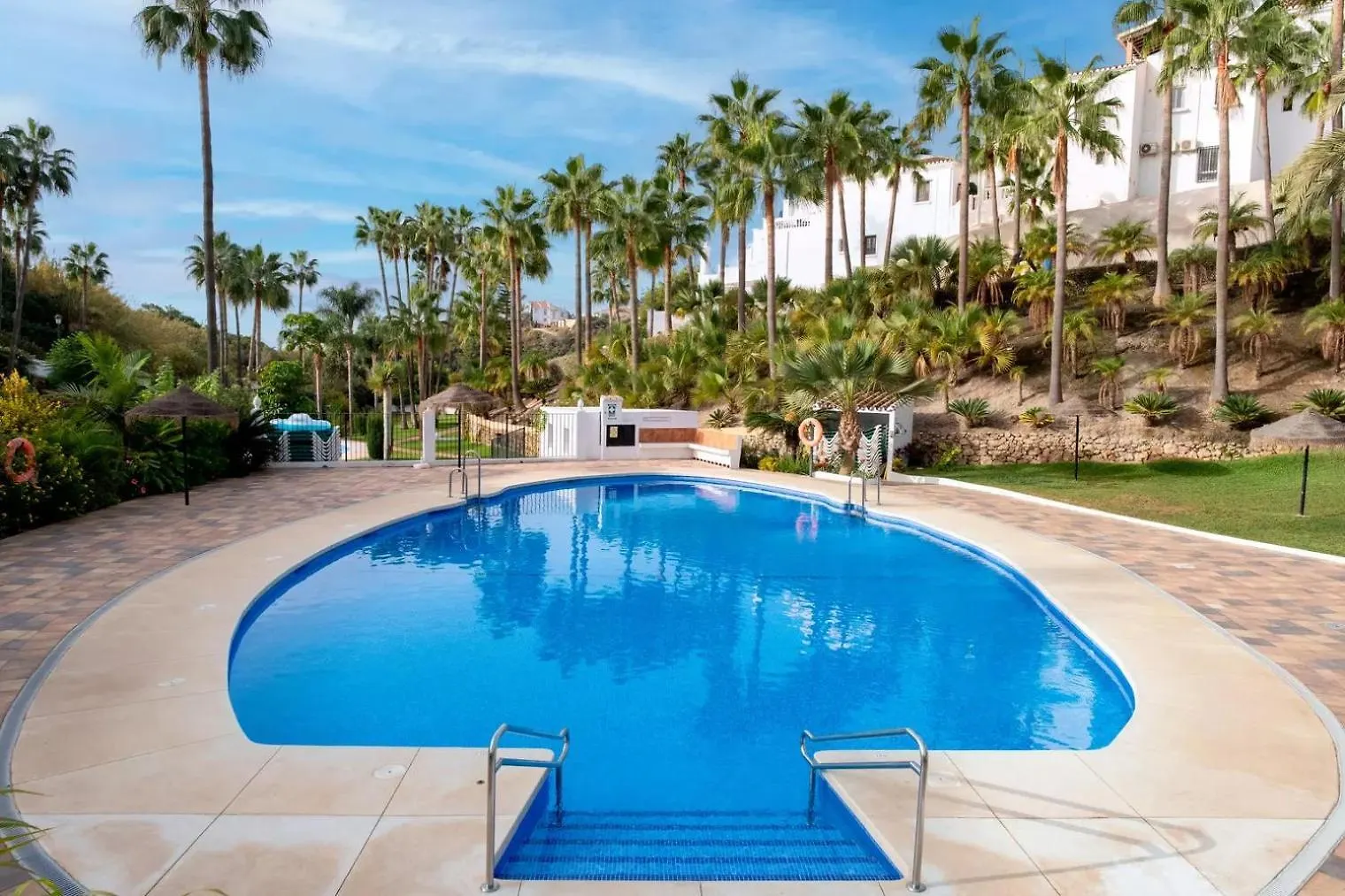 Tetuan 17 Oasis Properties Nerja Apartment